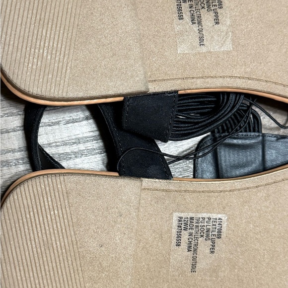 Torrid  Black Sandals sz 12WW NWT - Picture 2 of 4